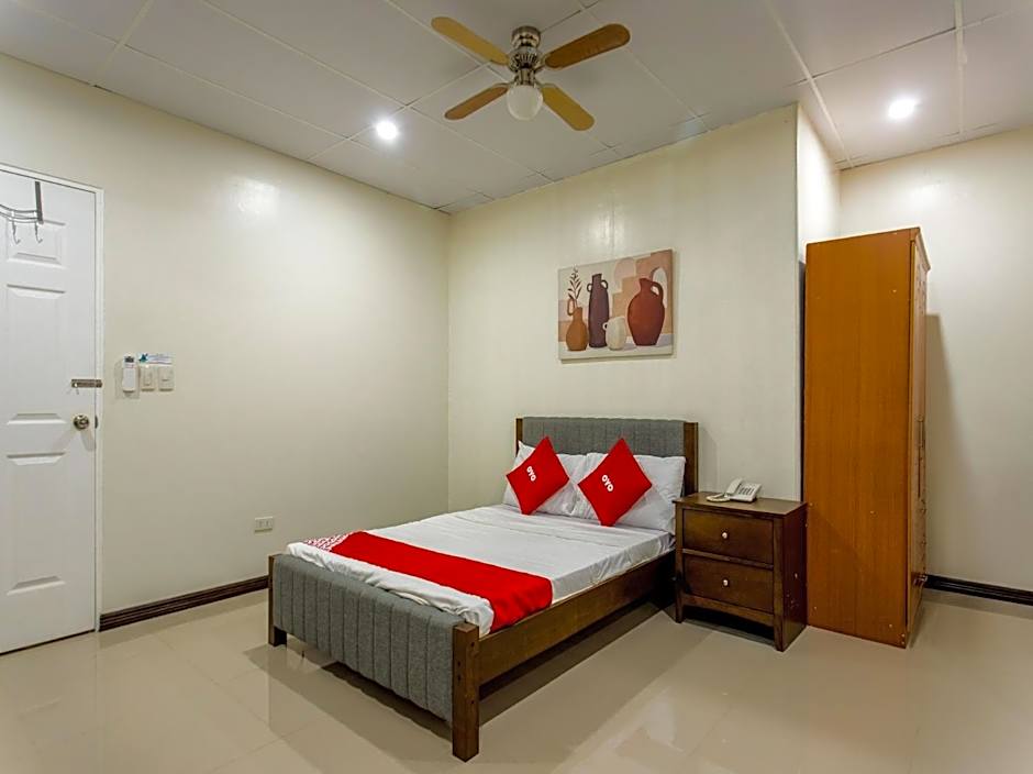 La Belladoza near Airport