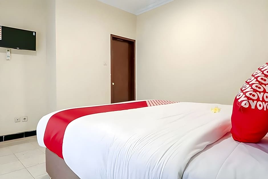 OYO 1654 Maha Bharata Kuta Inn