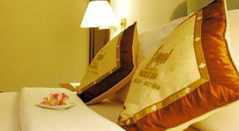 Royal Hotel