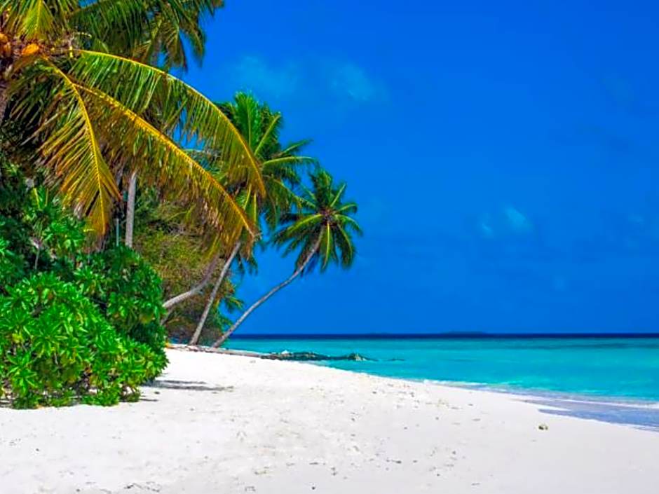 Stingray Beach Inn at Maafushi