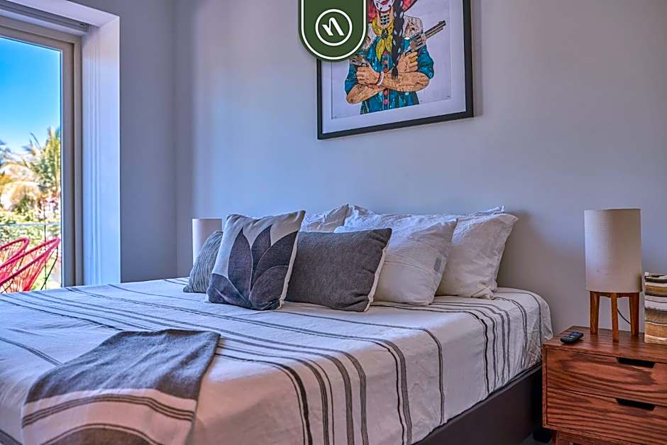 2BR Condo with Rooftop Pool - Private Terrace