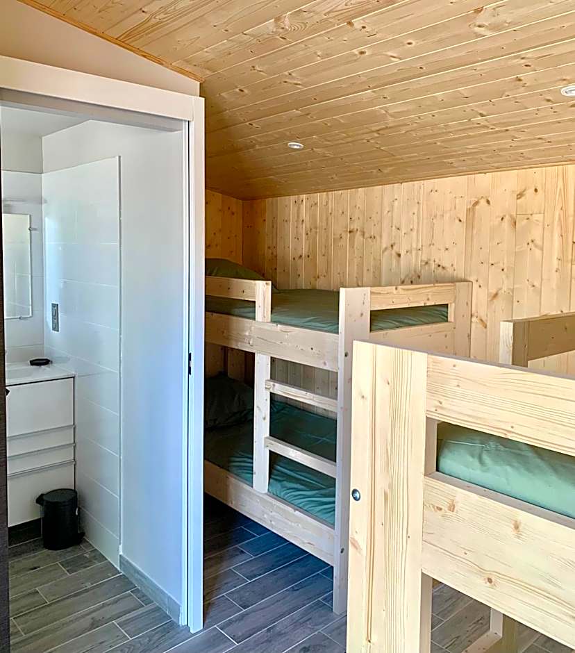 La Petite Auberge Insolite