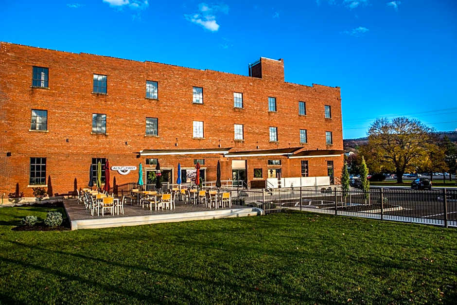 Jackson Park Inn, an Ascend Collection Hotel