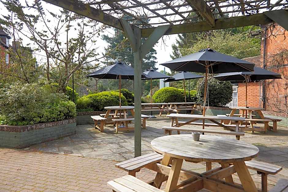 Kings Arms Hotel by Greene King Inns