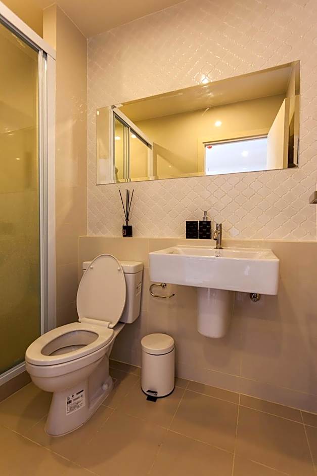 Phuket Town 1 Bedroom Condo Luxury Facilities, The Base Downtown