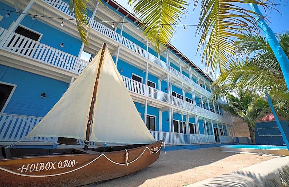 El Faro Beach Front by ÓOL Hotels