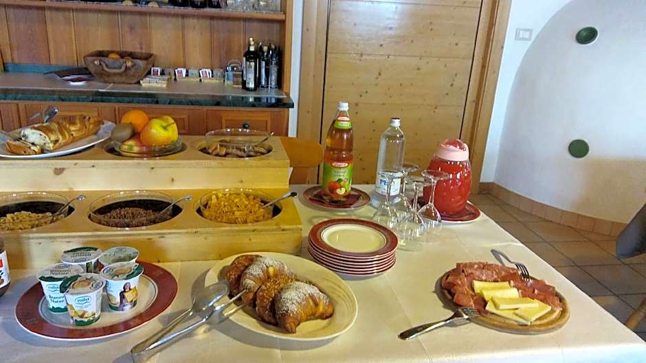 Rifugio Predaia Ai Todes'ci