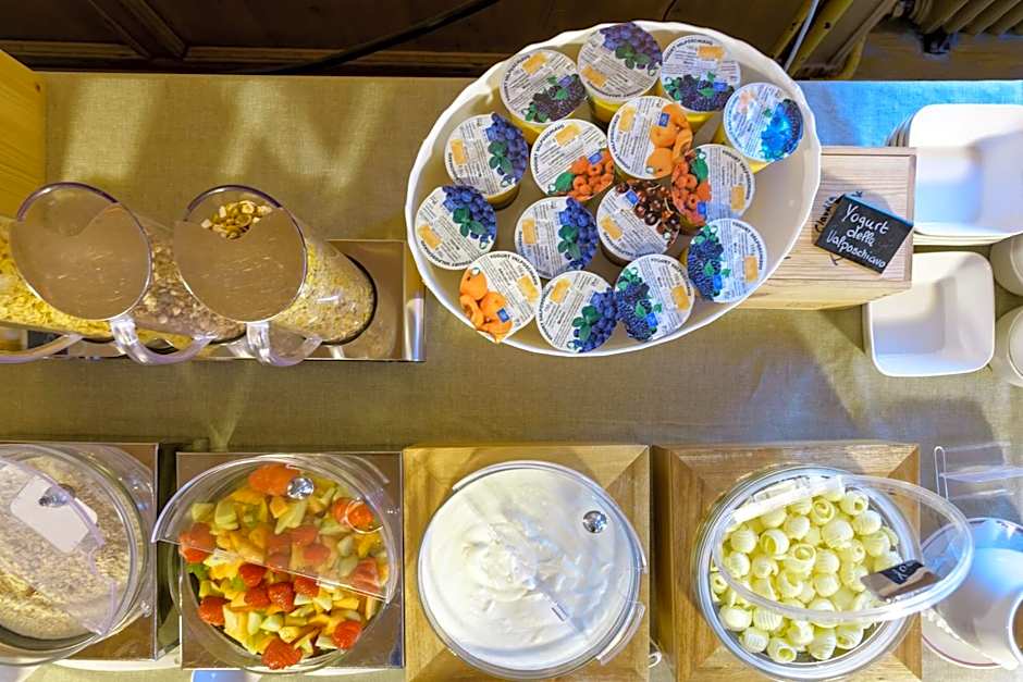 Poschiavo Suisse Hotel