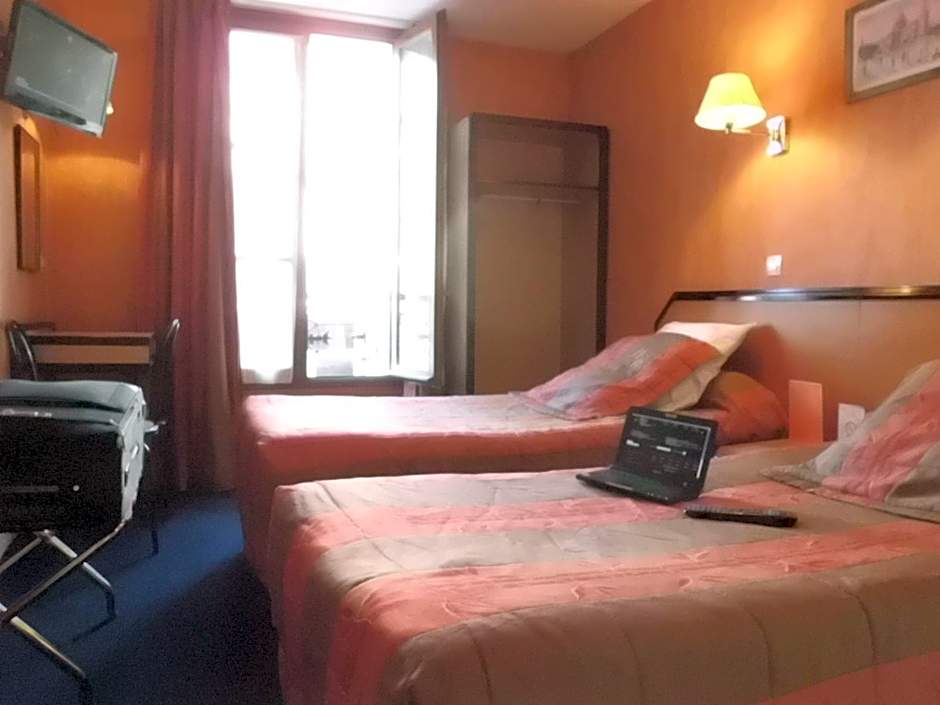 Foto 1 av 4 av Triple Room