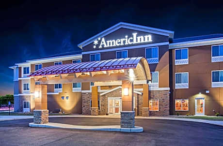 AmericInn by Wyndham DeWitt