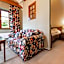 Hotel Octarna - Free On-site Parking