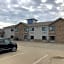 Cobblestone Inn & Suites - Denison | Oak Ridge