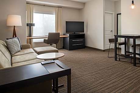 1 Bedroom Suite, 1 King, Sofa bed