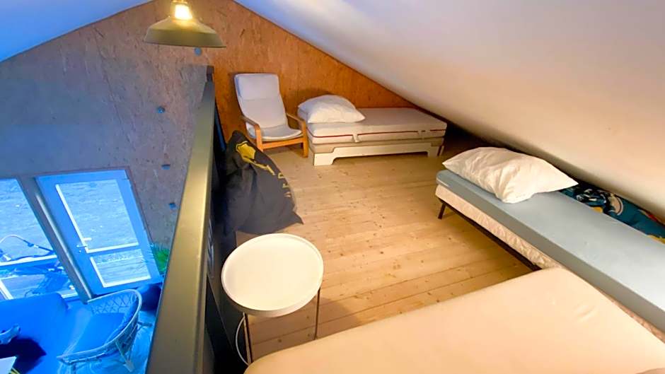 Hostel oder Ferienwohnung 1-16 Personen im BLAUEN HAUS