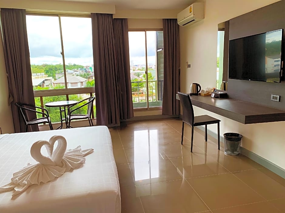 Clover Hotel Hatyai (SHA Extra Plus)