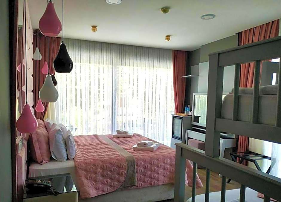 Ferush Boutique Hotel
