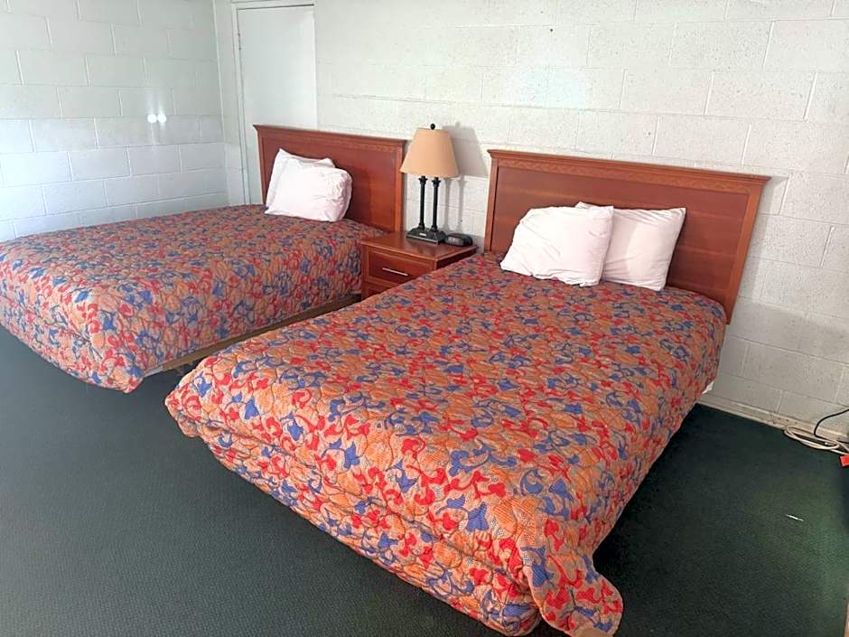 Holiday Host Motel & RV Park