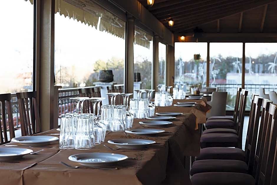 Agnanti Hotel