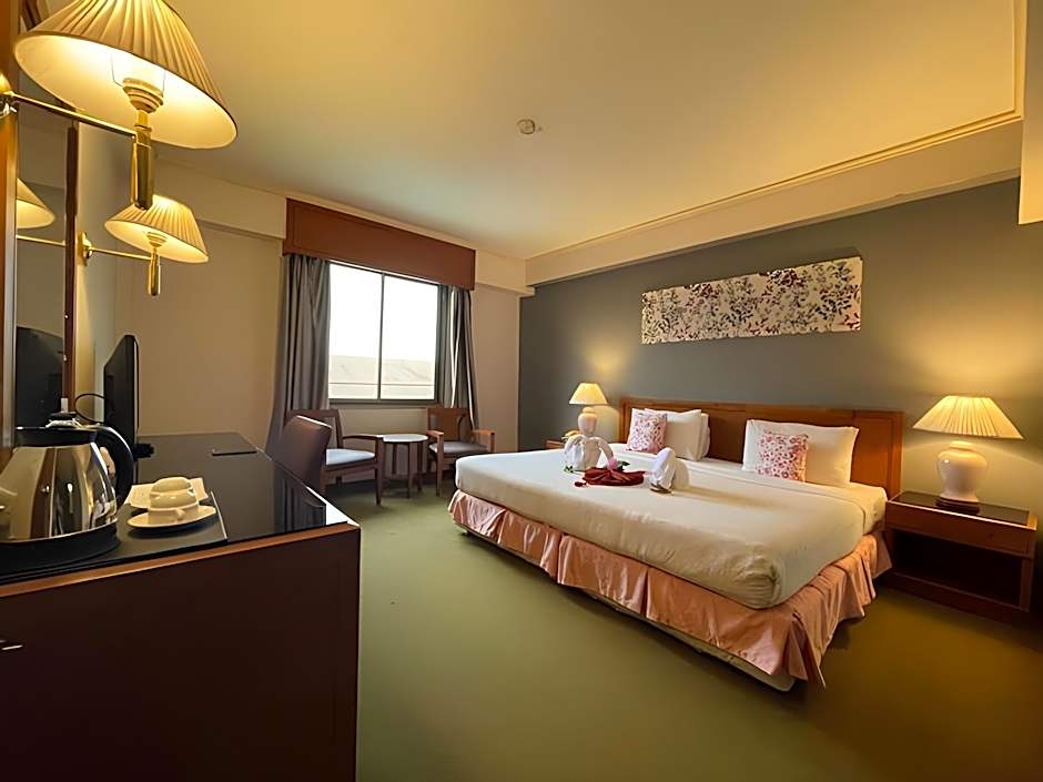 Songphanburi Hotel