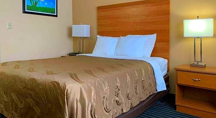 Quality Inn Ottawa near Starved Rock State Park