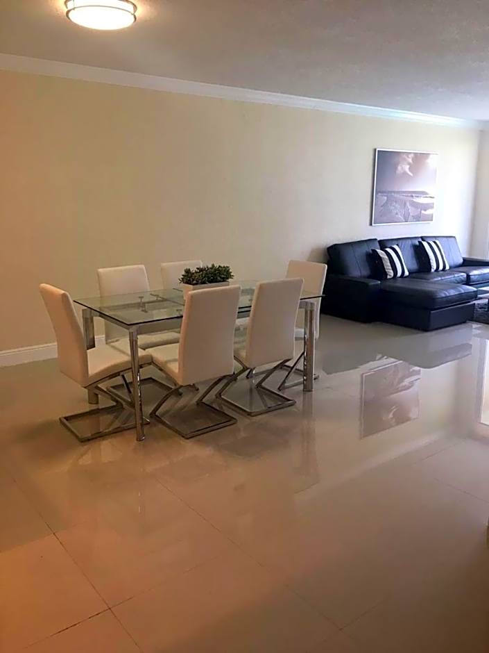 Ocean Reserve Piso 4 STR264