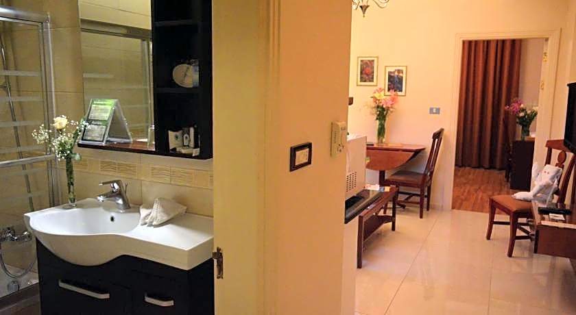 Comfort Hotel Suites