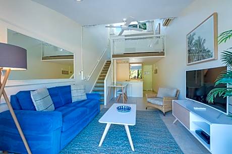 Superior Waterfront Apartment