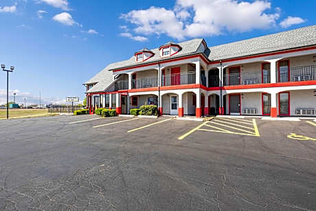 Travelodge by Wyndham Norman 