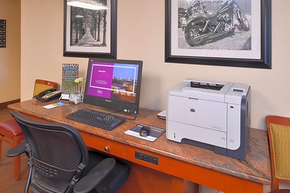 Hampton Inn Columbus-East