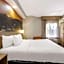 Clarion Pointe Sevierville-Pigeon Forge