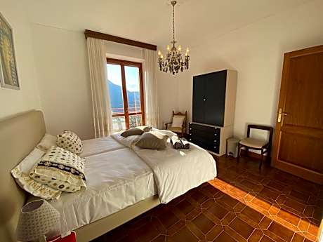 King Room with Mountain View