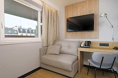 Standard room - 1 Queen Bed 1 Sofa Bed