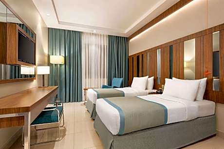 Twin Room - Mobility Accessible - Non-Smoking