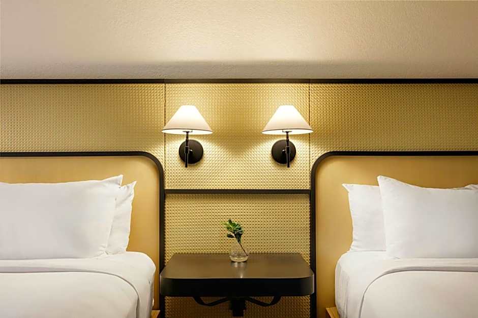 Renaissance by Marriott Boca Raton Hotel