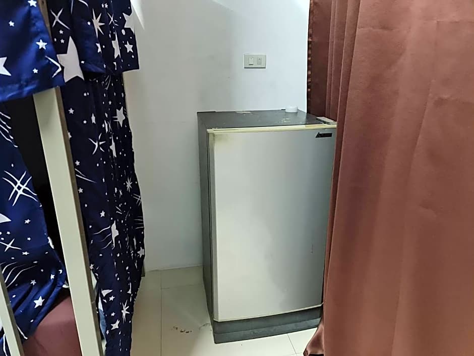 The Rendezvous Fullmoon Hostel