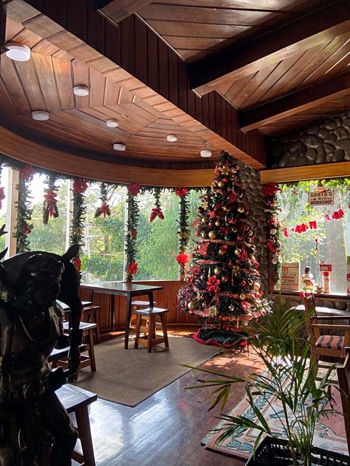 Mountain Lodge and Restaurant