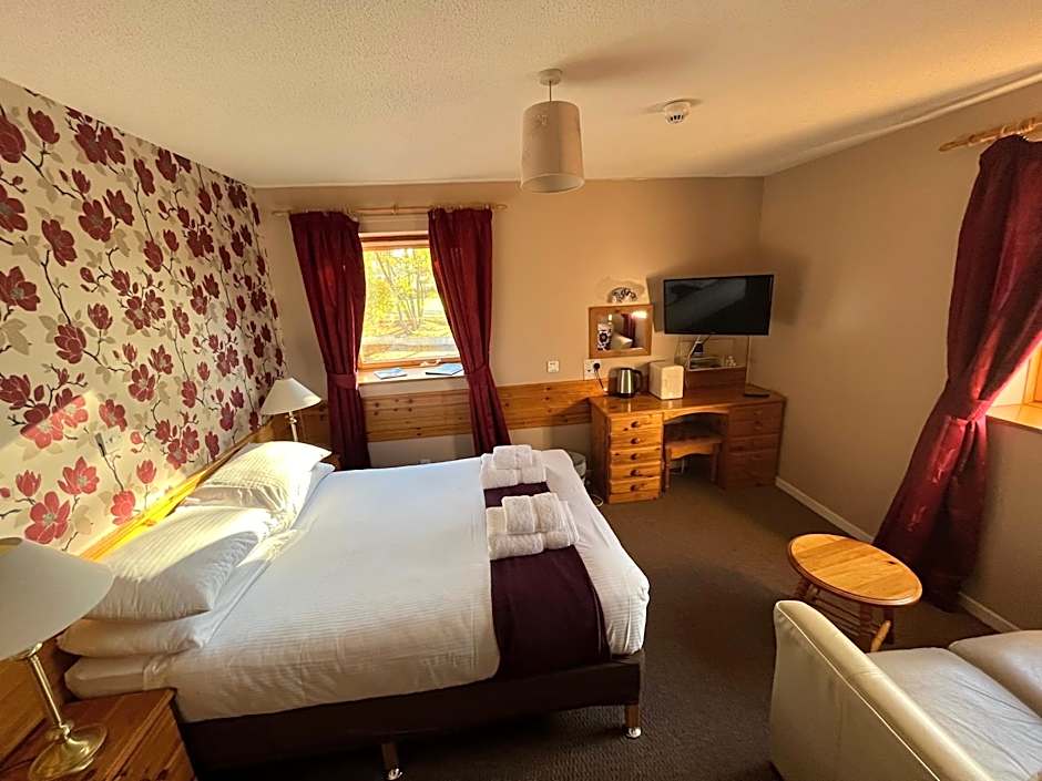 Photo 1 of 5 of Double Room