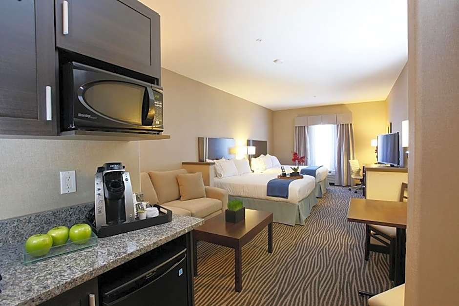 Photo 1 of 8 of 2 Queen Beds Suite