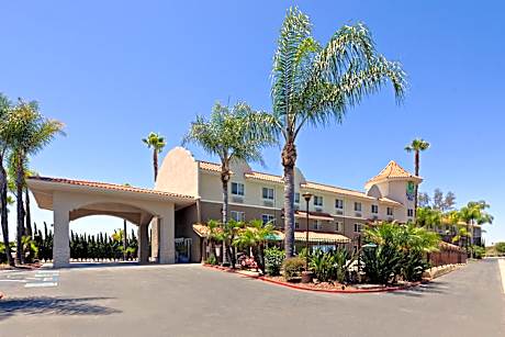 Holiday Inn Express Hotel & Suites San Diego-Escondido By IHG