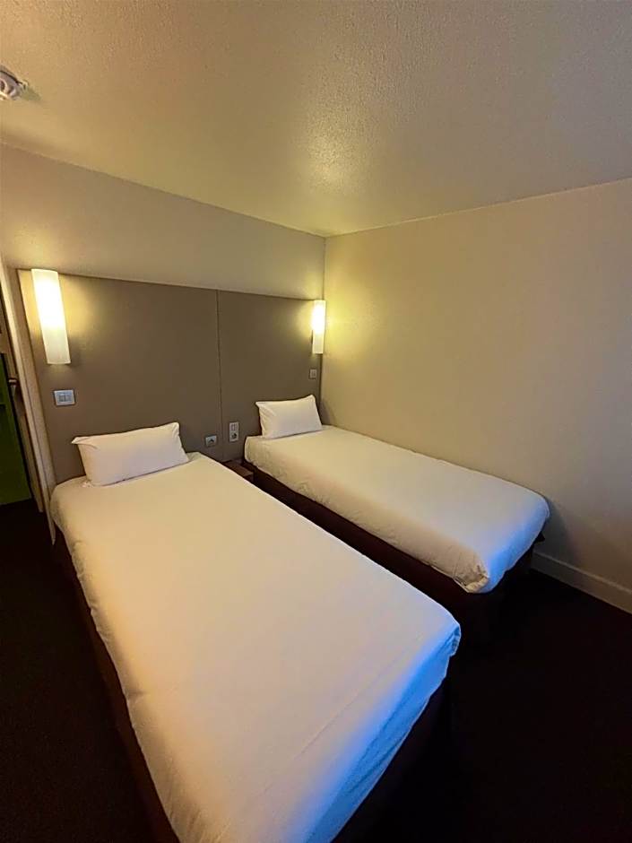 Photo 1 of 10 of Junior 2 Twin Beds