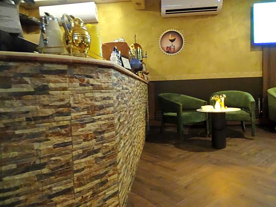 Comfort Inn Al Taawon - Family Only