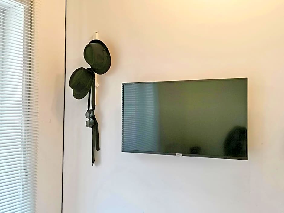 Red Carpet rooms