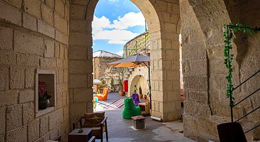 Feris Cave Hotel