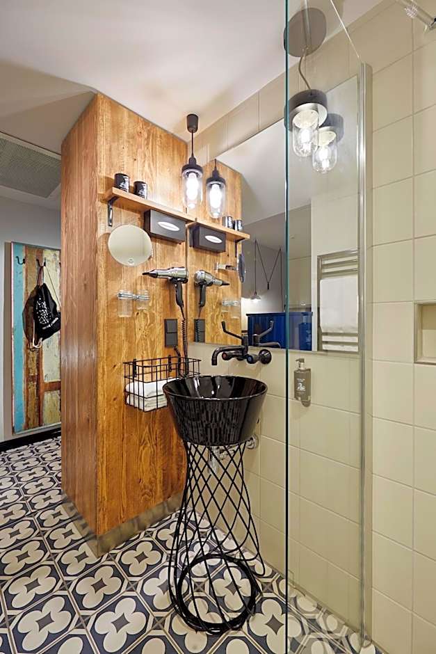 me and all hotel Mainz, by Hyatt