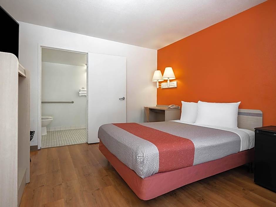 Motel 6-Oceanside, CA