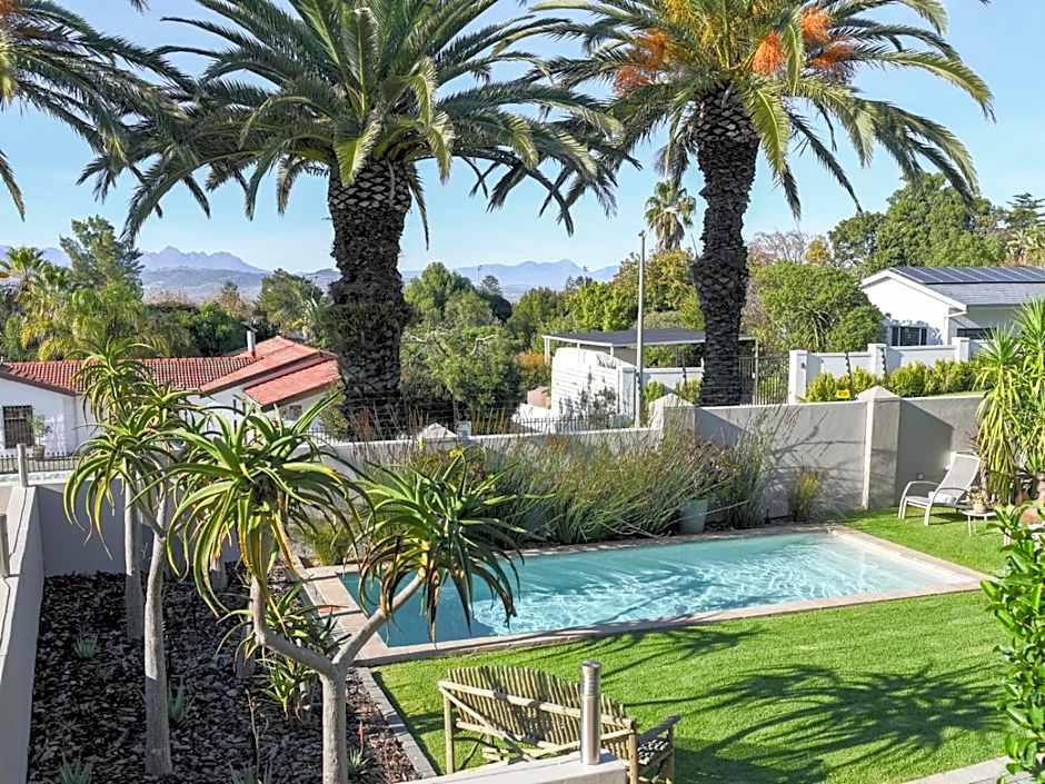 Four Palms Accommodation