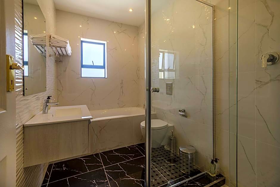 Oceanway Boutique Hotel/Conference