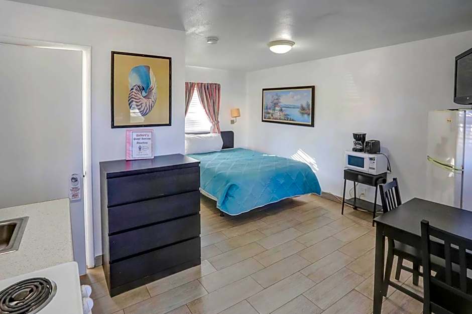 Richard's Motel Extended Stay