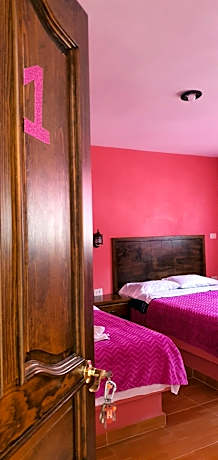 Economy Triple Room with Shared Bathroom