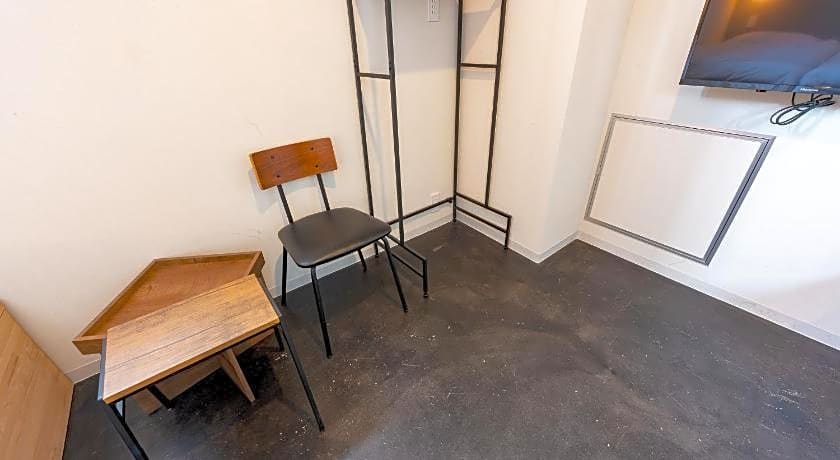 plat hostel keikyu minowa forest